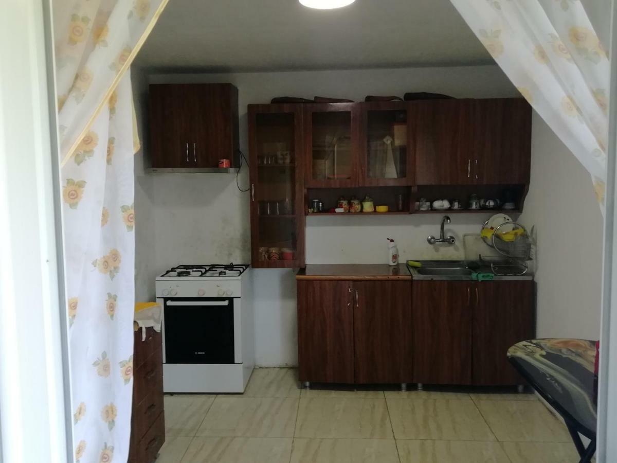 Geno Guest House Kvariati Exterior foto