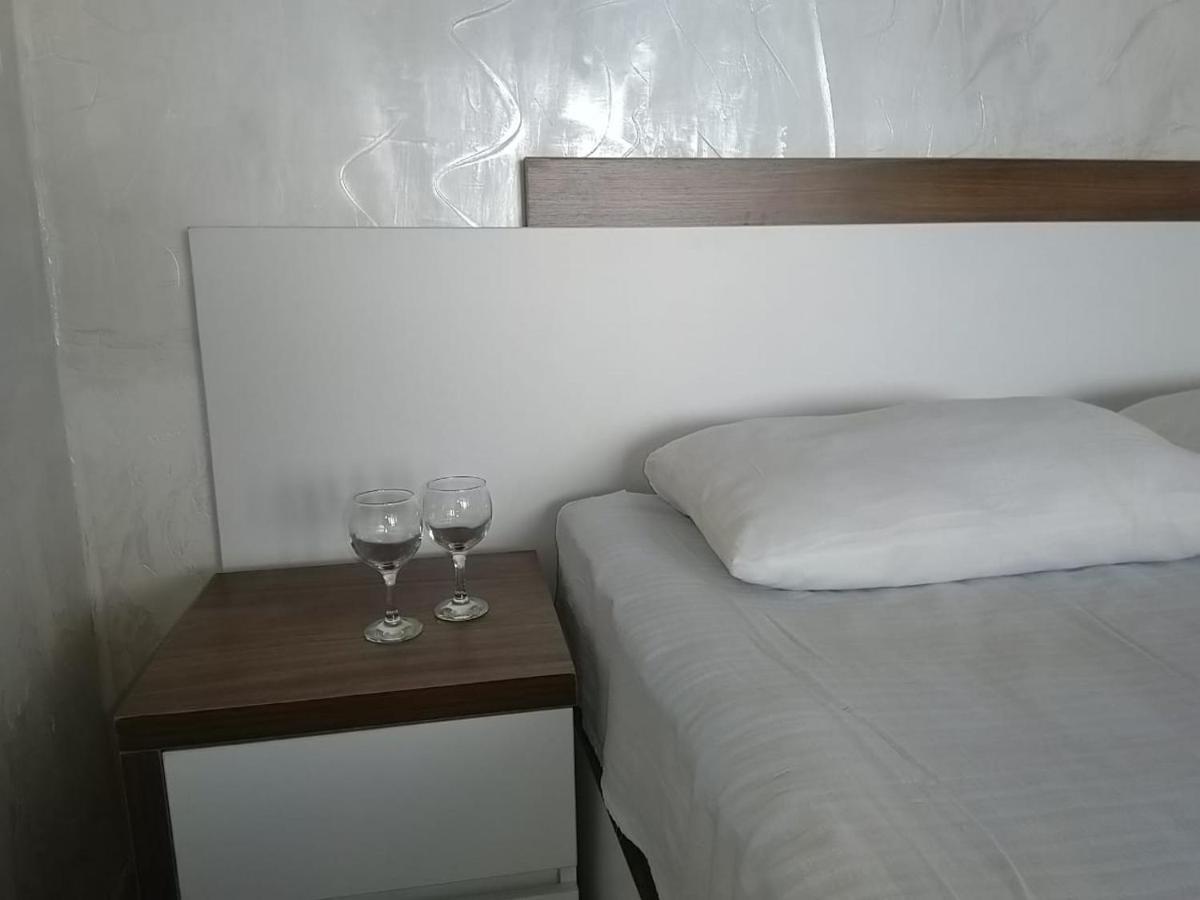 Geno Guest House Kvariati Exterior foto